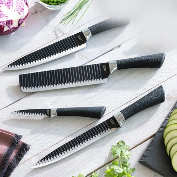 6-swiss-q-black-shark-peiliu-rinkinys-virtuveje Swiss·Q Namiutsu Black Shark peilių rinkinys su magnetiniu dėklu