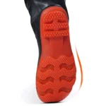 omega-zvejybines-bridkelnes-su-batais-43-44-45-46-dydis-4 Raštuotas OMEGA bridkelnių batų padas stambiu planu
